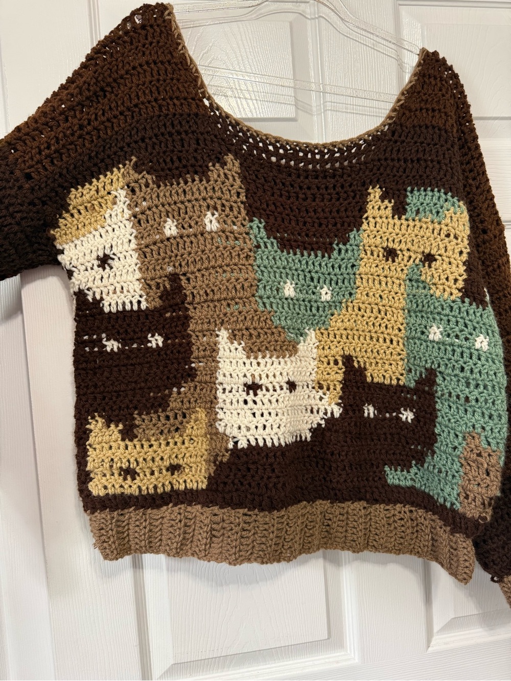 Handmade by my mom Crocheted Cat Sweater in Brown, Cream, Teal & Tan brand new - Picture 4 of 8
